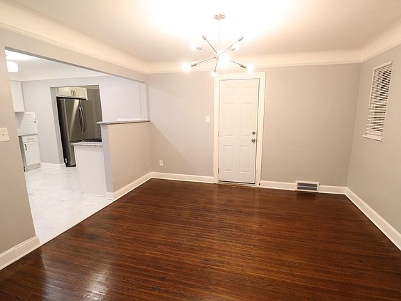 5th image of 16544 Chandler Park Dr