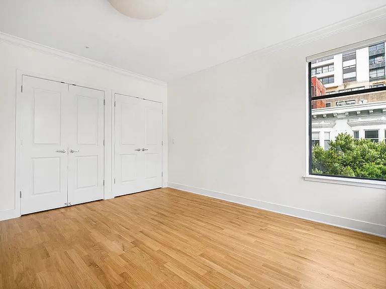 1081 Pine St #301 — Photo 23