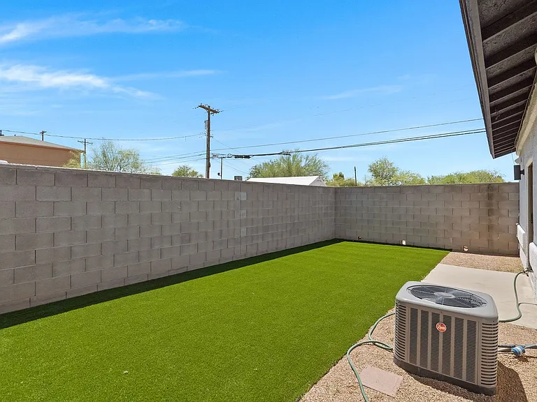 620 E Lester St #2 — Photo 19