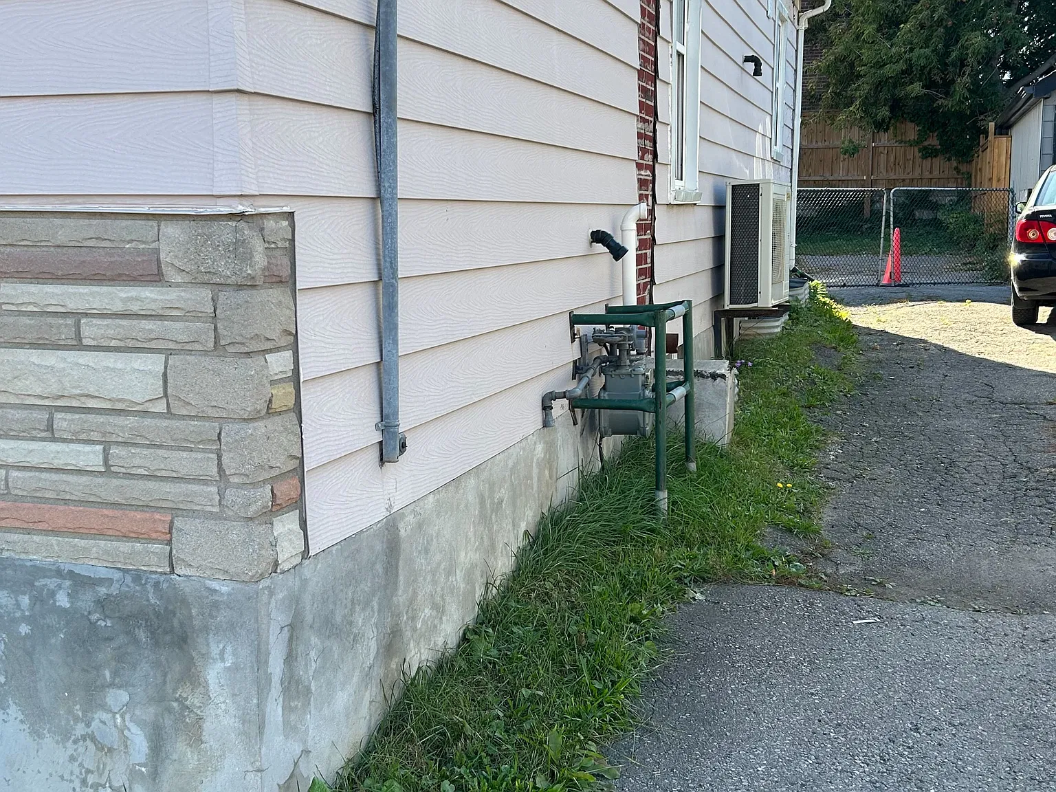 3 bed, $3,000 — Photo 4