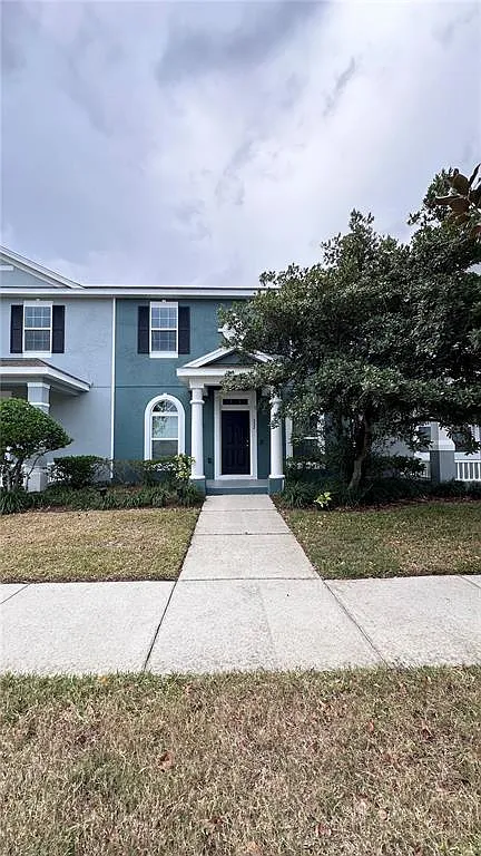 3 bed, 2.5 bath, 1644 sqft, $2,300 — Photo 3