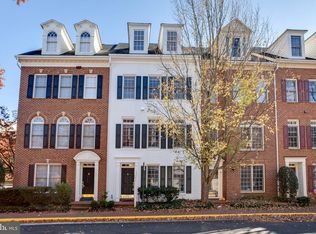 1603 Leeds Castle Dr, Vienna, VA 22182