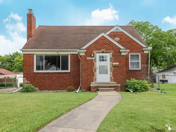 8126 McKinley Ave, Center Line, MI 48015