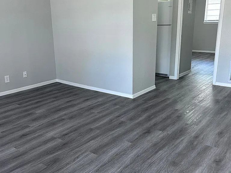 1700 W McIntyre St #13 — Photo 1