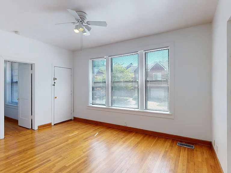 Dining/Living room