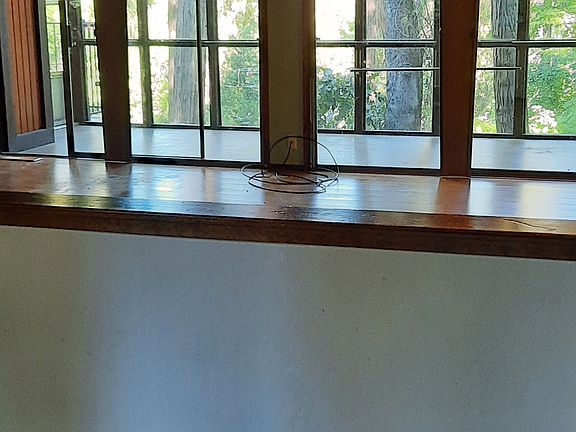 Main entrance to house/ livingroom