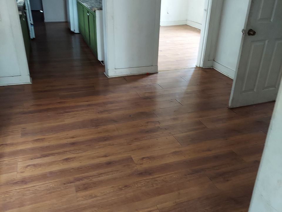 2nd image of 2607 Stevens St