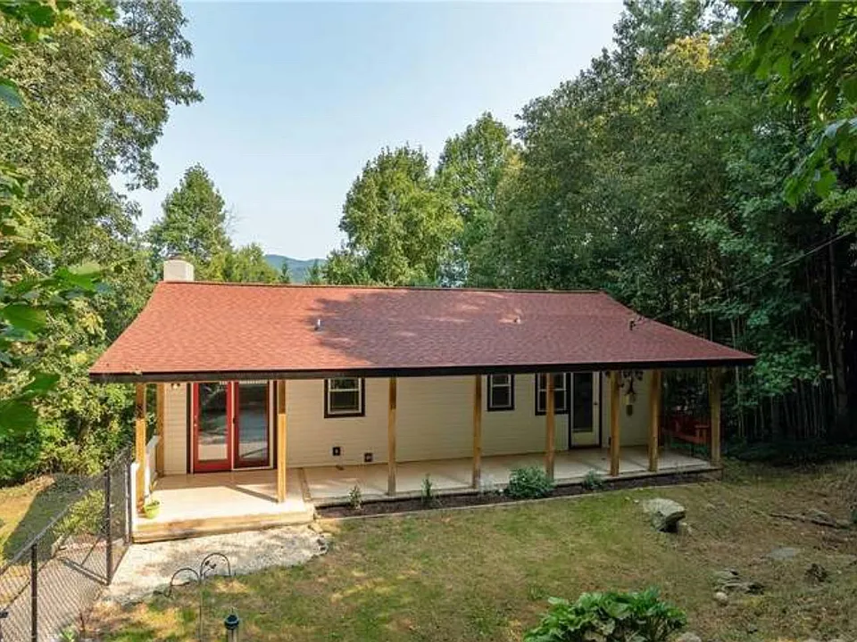 85 Elliott Ridge Ln
