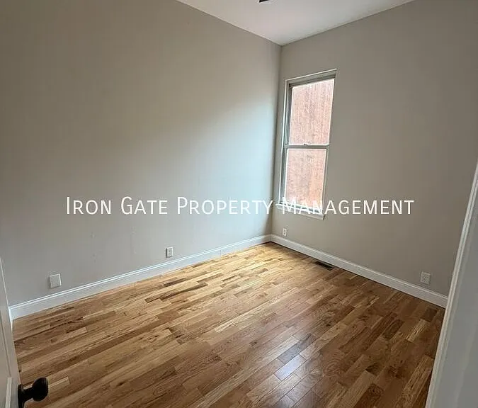 1022 Russell Blvd #A — Photo 9