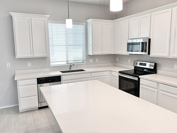 5th image of 2429 N 149th Ln