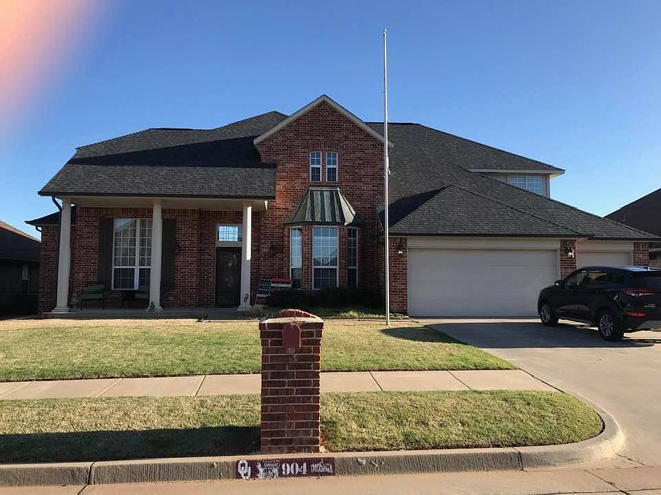 1st image of 904 Erinova Dr