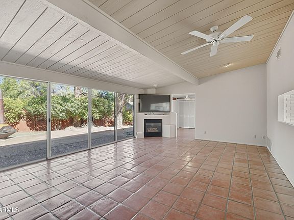 5th image of 55 ARROYO Drive