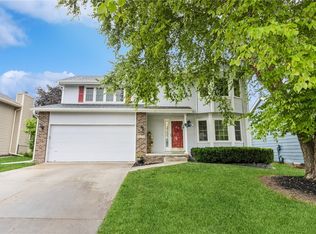 5074 Raintree Dr, West Des Moines, IA 50265