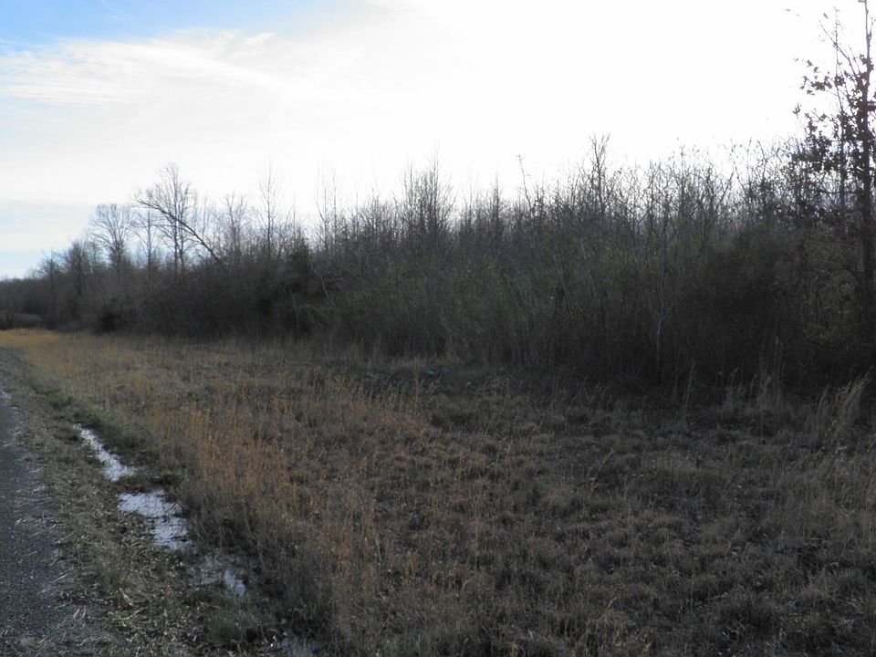 2nd image of 2 Ballard Rd