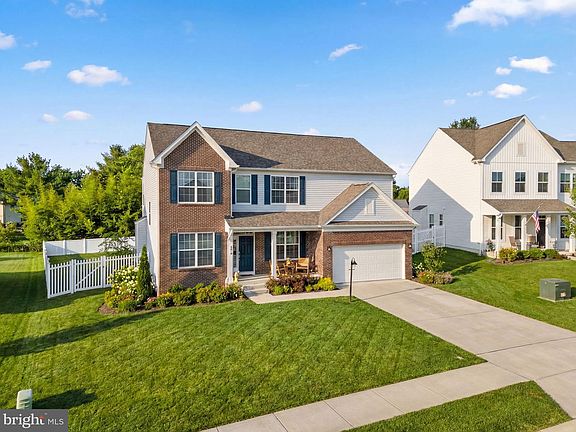 2nd image of 236 Lehigh Dr