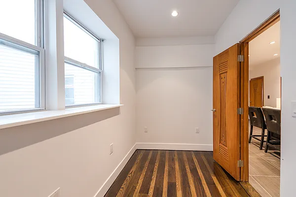 Rented by Daniel Gale Sotheby's International Realty | media 8