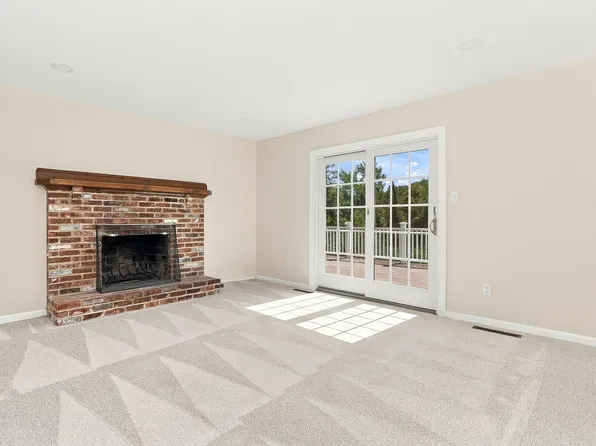 2263 Almshouse Rd, Jamison, PA 18929