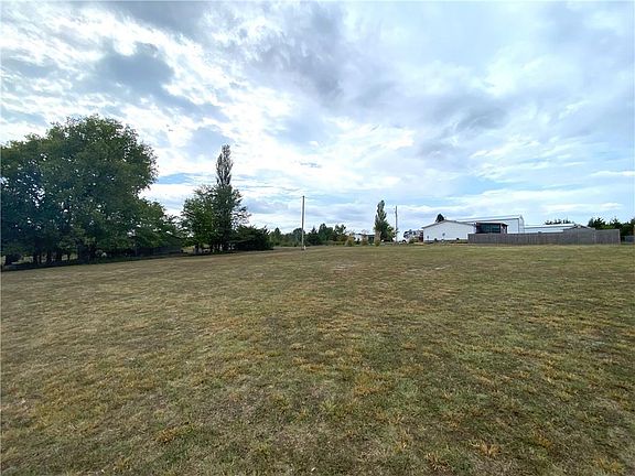 3rd image of 50 Shady Ln