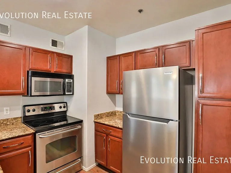 2134 E Broadway Rd #1049 — Photo 11