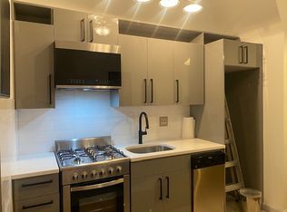 274 Devoe St #2R, Brooklyn, NY 11211