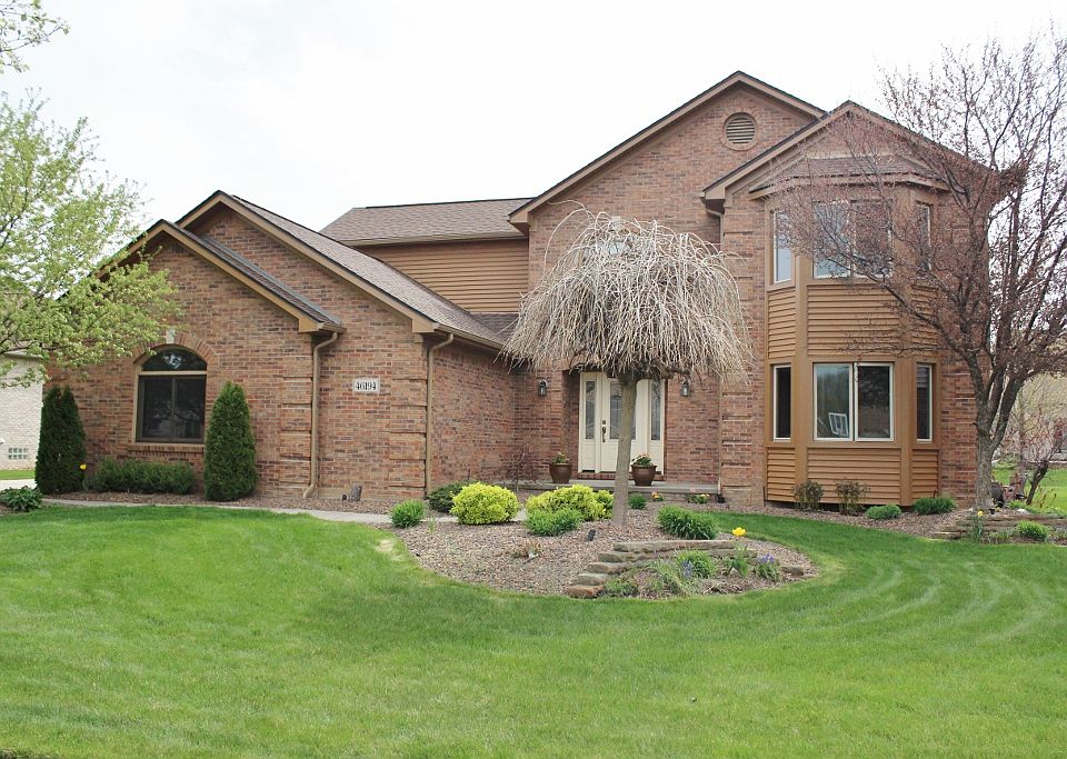1st image of 46194 Hampton Dr