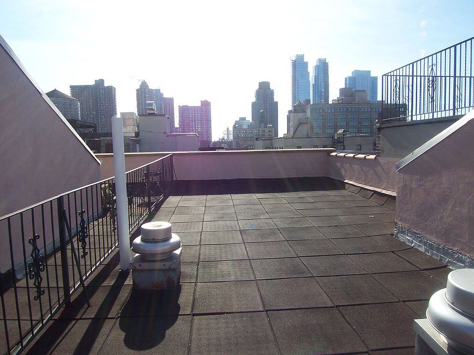 1st image of 525 W 49th St APT 6D