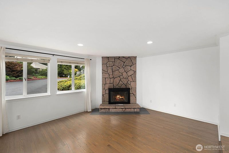 2nd image of 12716 NE 120th Street #H1