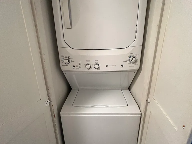In unit washer and dryer.