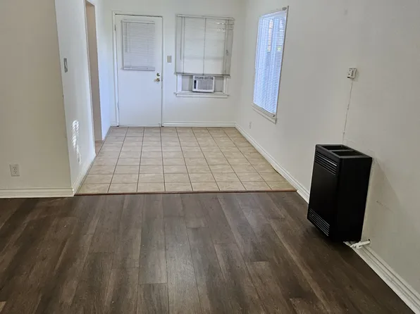 13924 Victory Blvd, Van Nuys, CA 91401