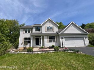 3 Shawnee Ct, Wilton, NY 12831