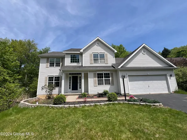 3 Shawnee Court, Wilton, NY 12831