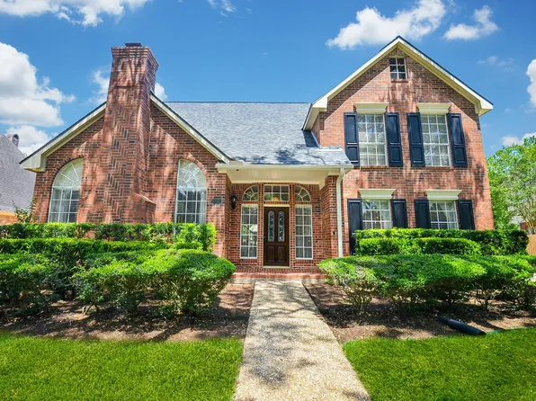 19614 Laurel Park Ln, Houston, TX 77094