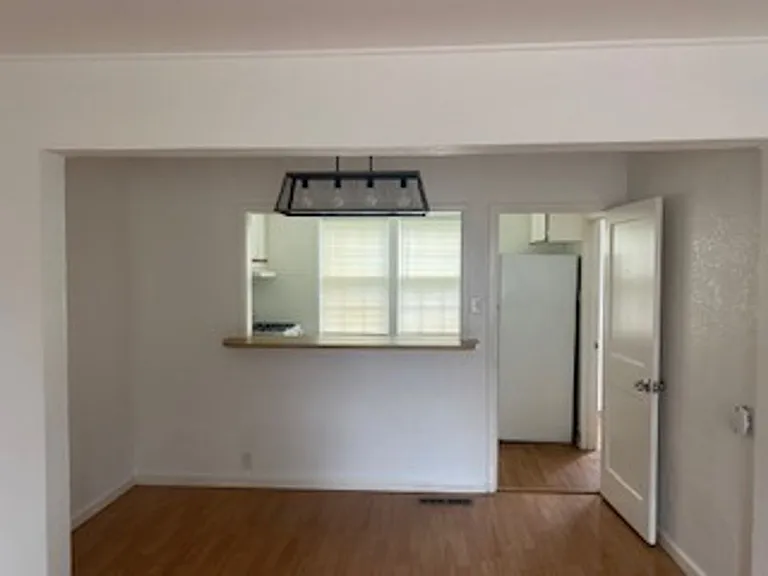 15 Werden St — Photo 3