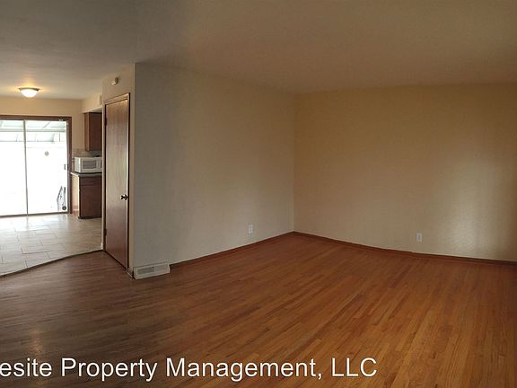 2nd image of 5932 Glenwood Ave