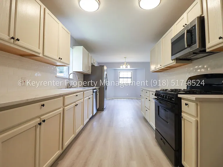 1609 S Chestnut Ave — Photo 18