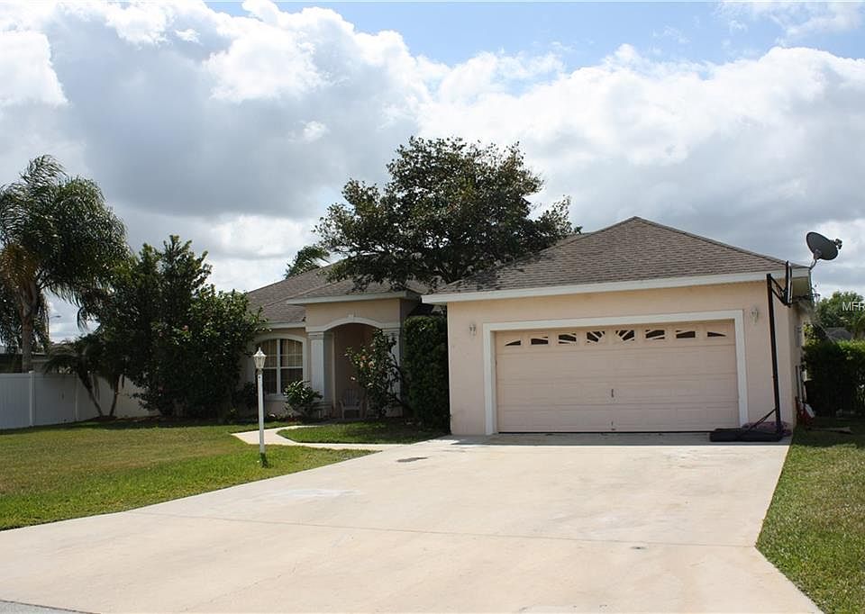1st image of 326 Terranova Blvd