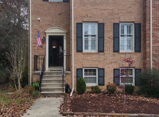 7768 Shootingstar Dr, Springfield, VA 22152