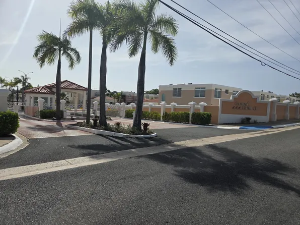 11 Grand Palm Cir, Vega Alta, PR 00692