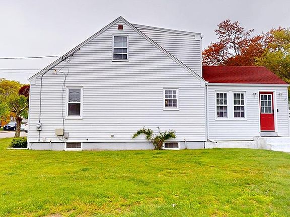 4th image of 24 Annette Ave