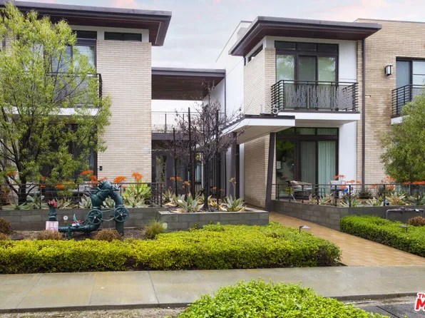 125 Hurlbut St Unit 208, Pasadena, CA 91105