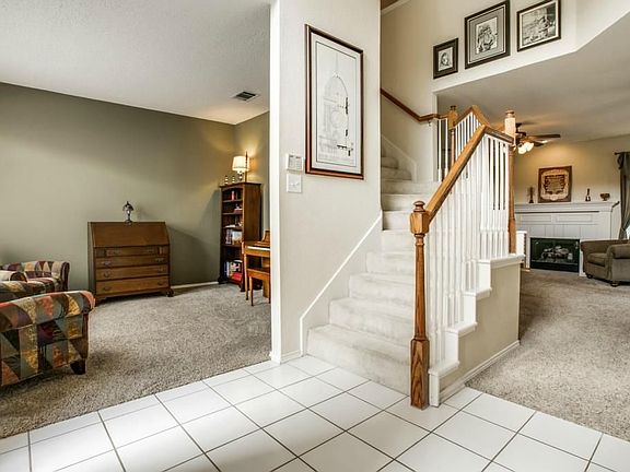 5th image of 1107 Aylesbury Dr