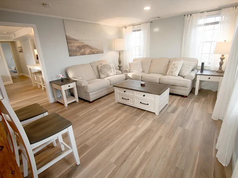 479 Main St #2 — Photo 3