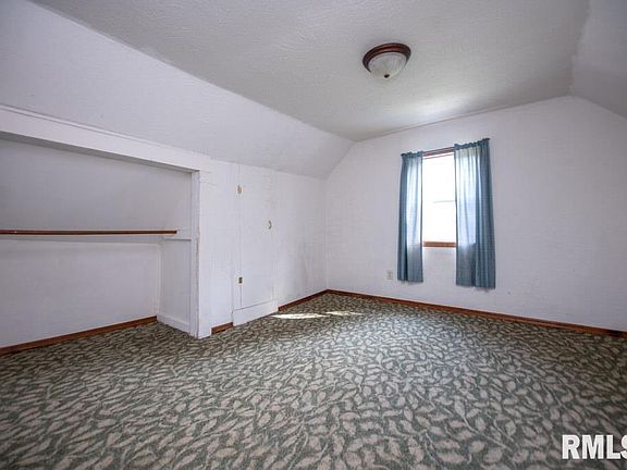 26th image of 1002 Market St