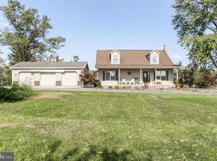 527 Mill Rd, Grantville, PA 17028