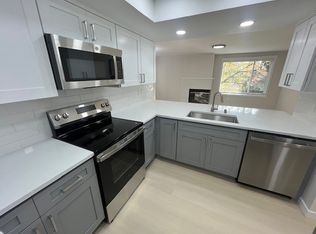 4747 Sand Point Way NE APT 102, Seattle, WA 98105