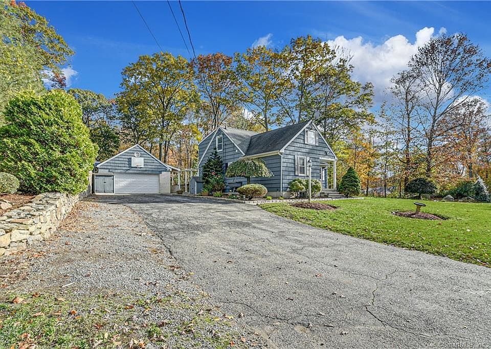 32 Foster Ave, Trumbull, CT 06611 MLS 170607441 Zillow