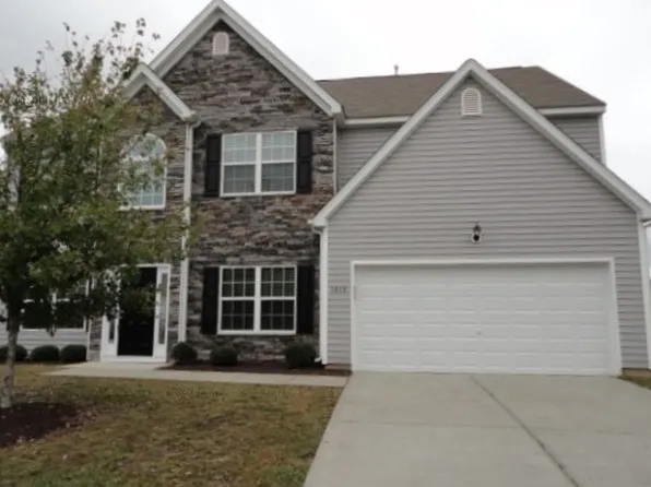 1010 Golden Crest Dr, Durham, NC 27704