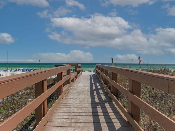 520 Santa Rosa Blvd APT 100, Fort Walton Beach, FL 32548