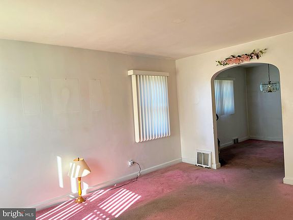 4th image of 200 W Sylvan Ave
