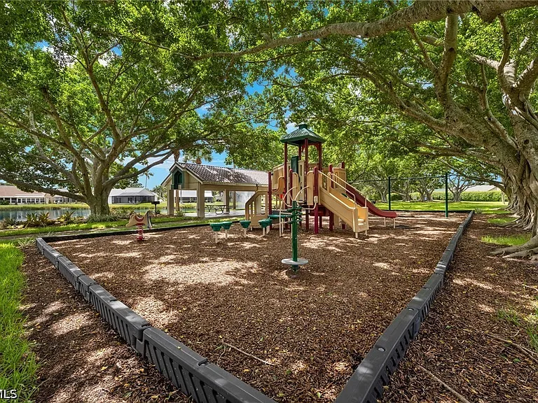 14860 Crystal Cove Ct #304 — Photo 20